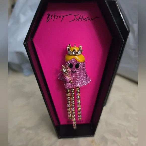Betsey Johnson Pink Princess Ghost Brooch! NIB! - Picture 6 of 11